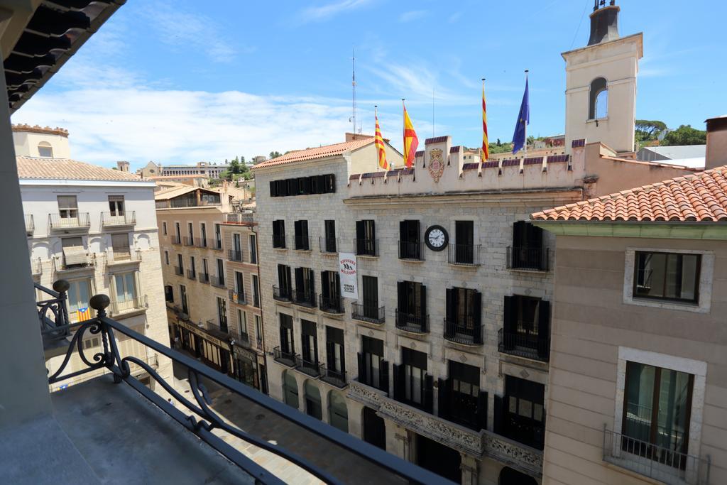 Apartaments Placa Del VI Girona Exterior photo