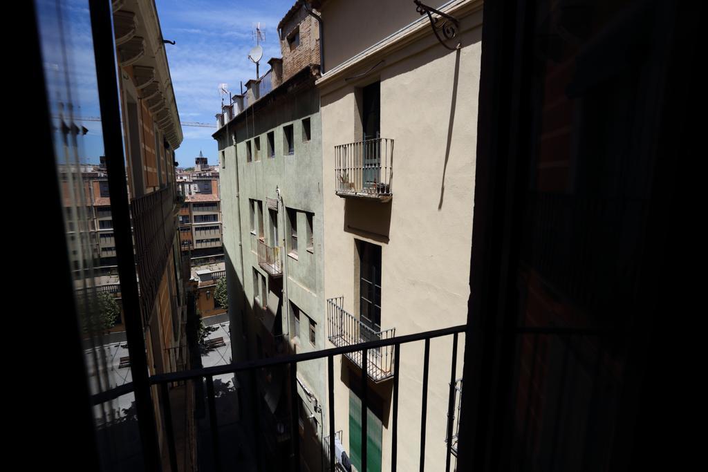 Apartaments Placa Del VI Girona Exterior photo