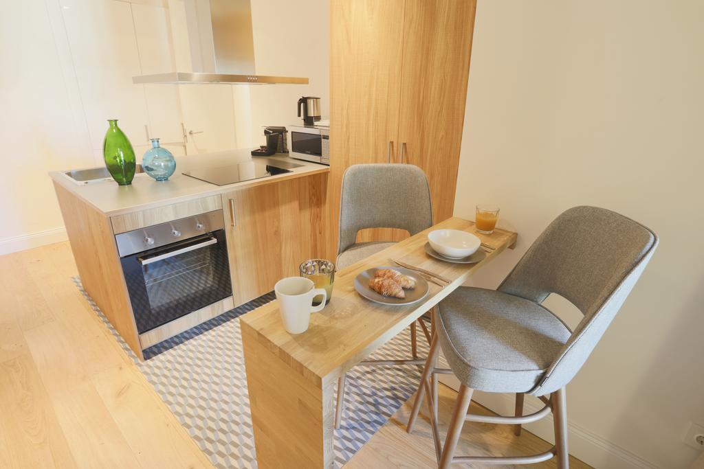 Apartaments Placa Del VI Girona Exterior photo